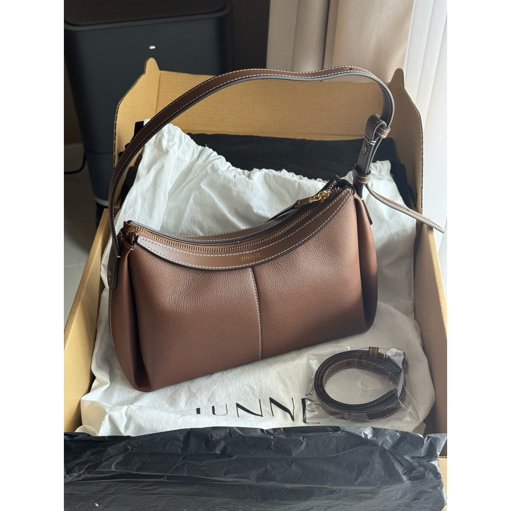 กระเป๋า Lunne bag สีTexture-Espresso หนังวัวแท้