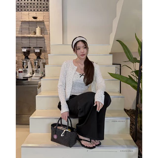 Honey Comb Cardigan เซทเสื้อคาร์ดิแกน+เสื้อสายเดี่ยวแต่งคอลูกไม้ลายโบว์จิ๋วน่ารัก Miladi