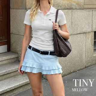 MIA TOP - เสื้อโปโล คอปกแขนสั้น ผ้าสลาฟพรีเมียม ผ้ายืดหยุ่นใส่สบาย ติดอะไหล่ป้ายเหล็กโลโก้ - ( มี-อา )