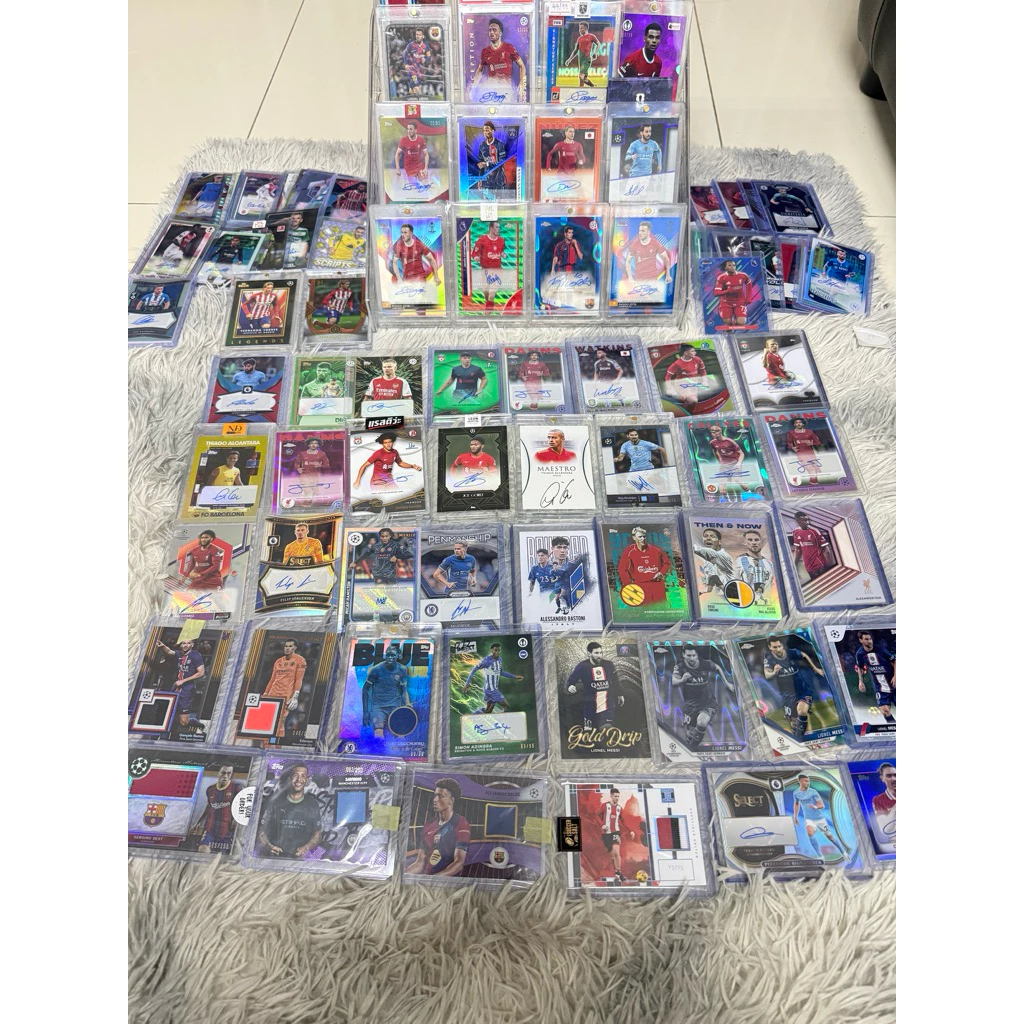 กล่องสุ่มการ์ดฟุตบอล การันชิ้นส่วนนักฟุตบอล 100% ทุกกล่อง Panini , Topps