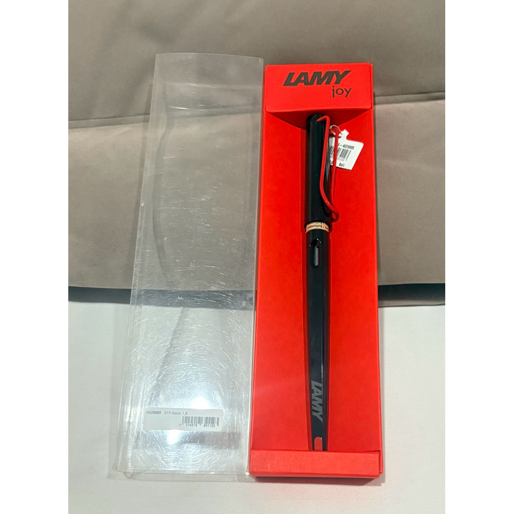 ปากกา : LAMY joy Calligraphy Fountain Pen (สีดำคลิปแดง)