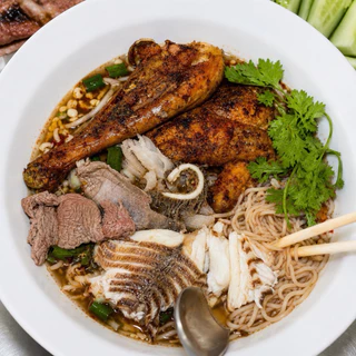 ข้าวปุ้นแจ่งขิงญ่านัว 3ห่อ ได้เยอะมากกมากก