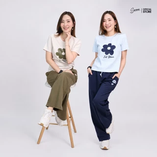 Serene's Choice ชุดเซตผู้หญิง รุ่น Full Bloom เสื้อแขนสั้น และ กางเกงขายาว ทูโทน ลายดอกไม้ | Two-Tone Floral Print Set