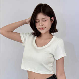 U Crop - เสื้อครอปคอยู ผ้าคอตตอน ครอปพอดีตัว (ครอปคอยู)