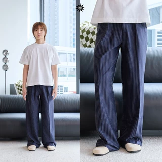 NORMAL.DAY BAGGY TROUSERS V.2 (ลายริ้ว)กางเกงทรงกระบอกใหญ่ ผู้ชาย ผ้าหนานุ่ม ยับยากรีดง่าย อยู่ทรงมีน้ำหนัก สำหรับคนสูง