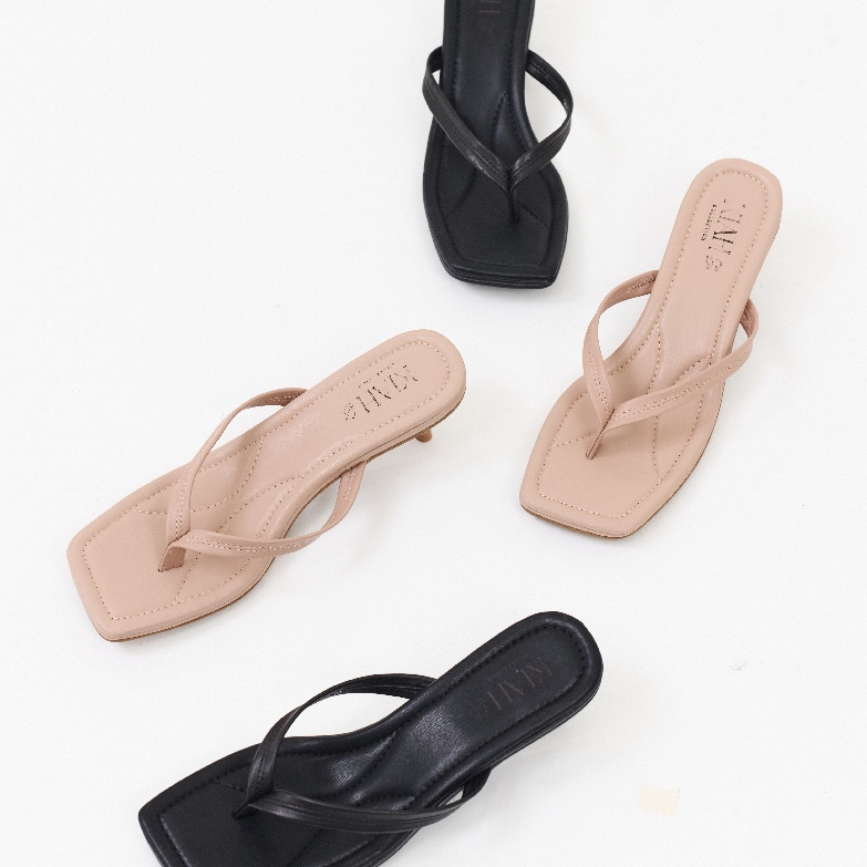 KIAH 90101 | SANDAL Y 1.5" คู่นี้ที่ "หยิบใส่ง่ายที่สุด" รองเท้าแซนดัลที่ออกแบบมาให้ใส่ได้ทุกวัน หนั