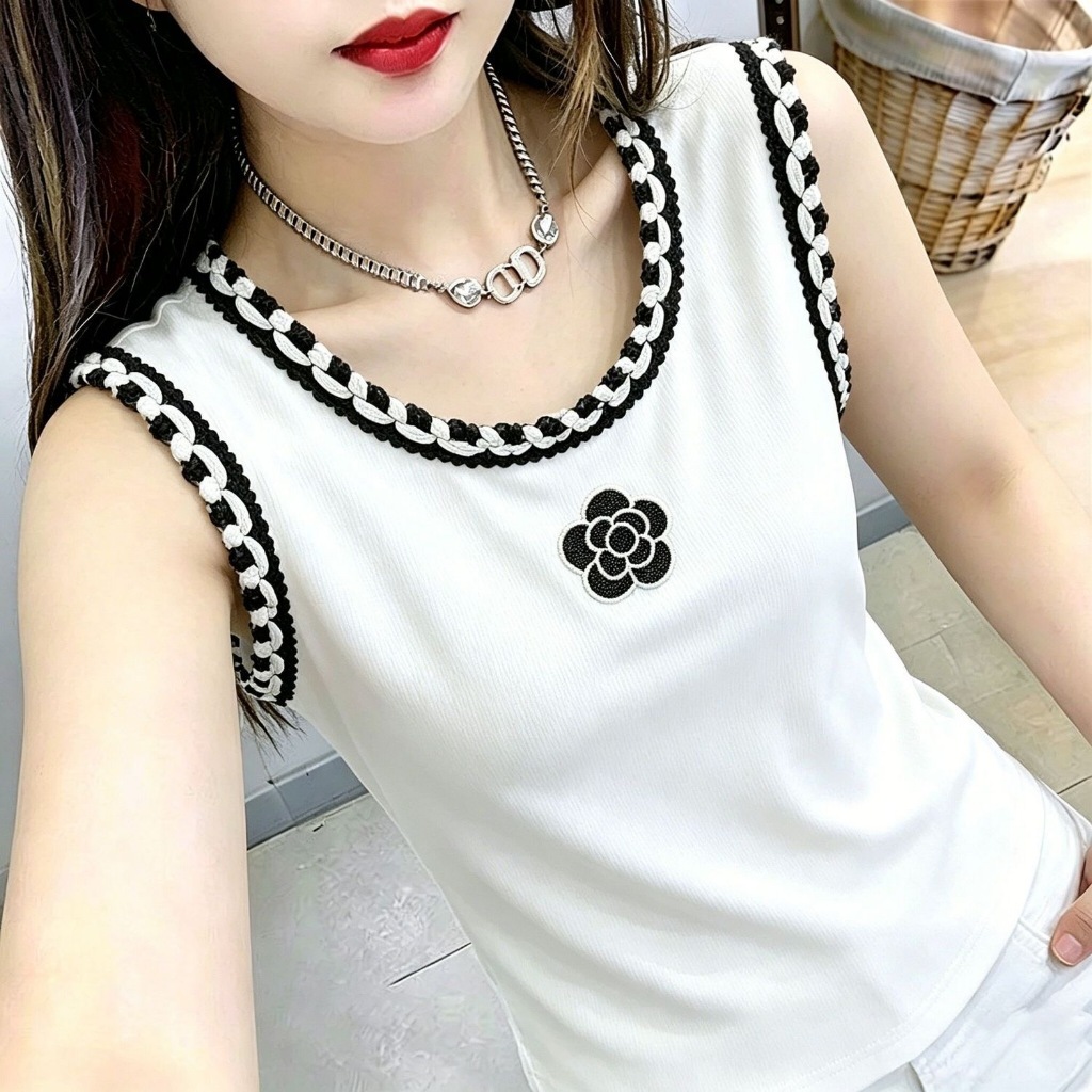 เสื้อสายเดี่ยวคอกลมแขนกุดพิมพ์ลายดอกไม้สุดเก๋ตัวนี้ เป็นสไตล์ใหม่สำหรับผู้หญิงในช่วงฤดูร้อน เหมาะสำหรับการสวมใส่ไปทำงาน