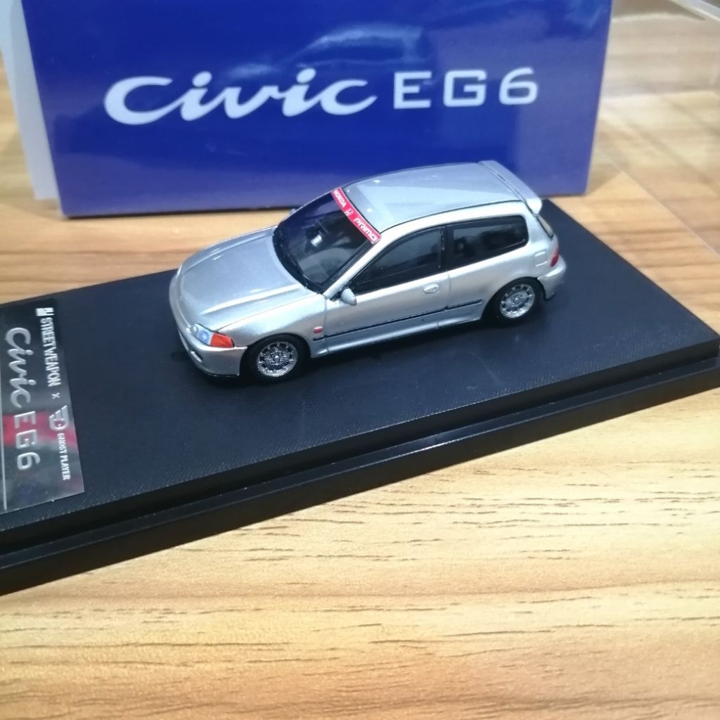 1/64​ Street​ Weapon​ Honda​ Civic​ EG​6​ Silver 1 of 500