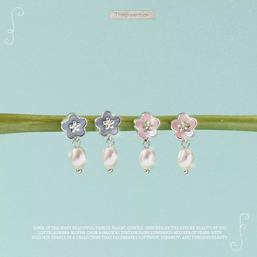 ต่างหู Aurora Bloom Pearl Drop Earrings ก้านเงินแท้ S925 - The Green Box