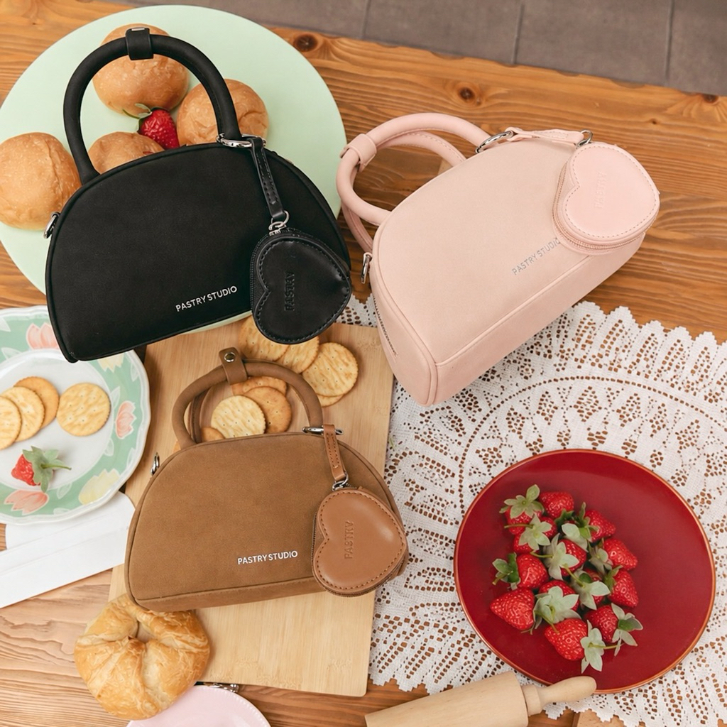 Puff Suede กระเป๋าหนังกลับ - The Pastry Studio