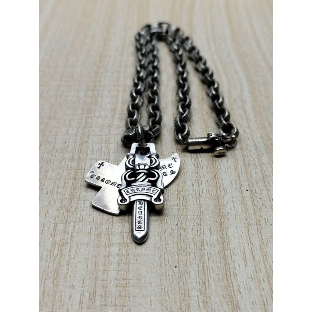 สร้อยคอ Chrome hearts