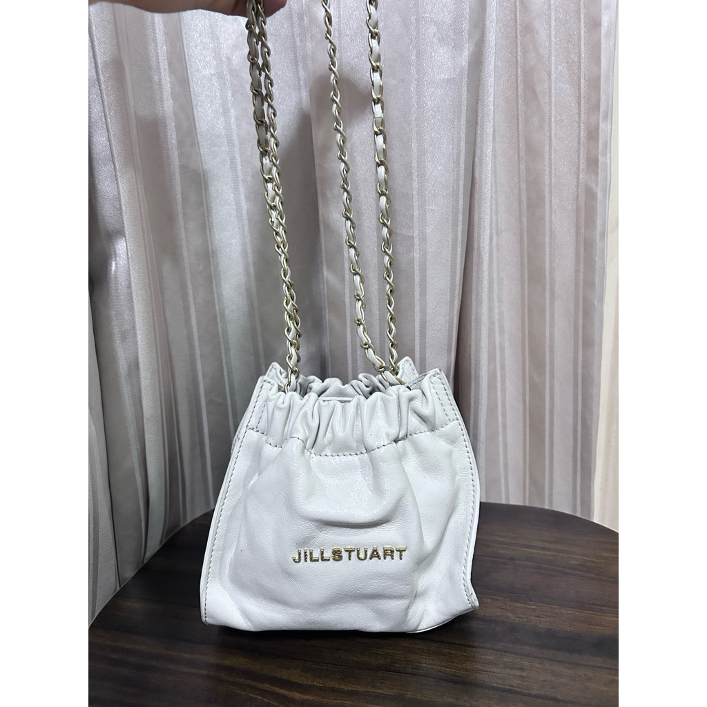 กระเป๋า Jill Stuart หนังวัว size s งานสวยมือสอง