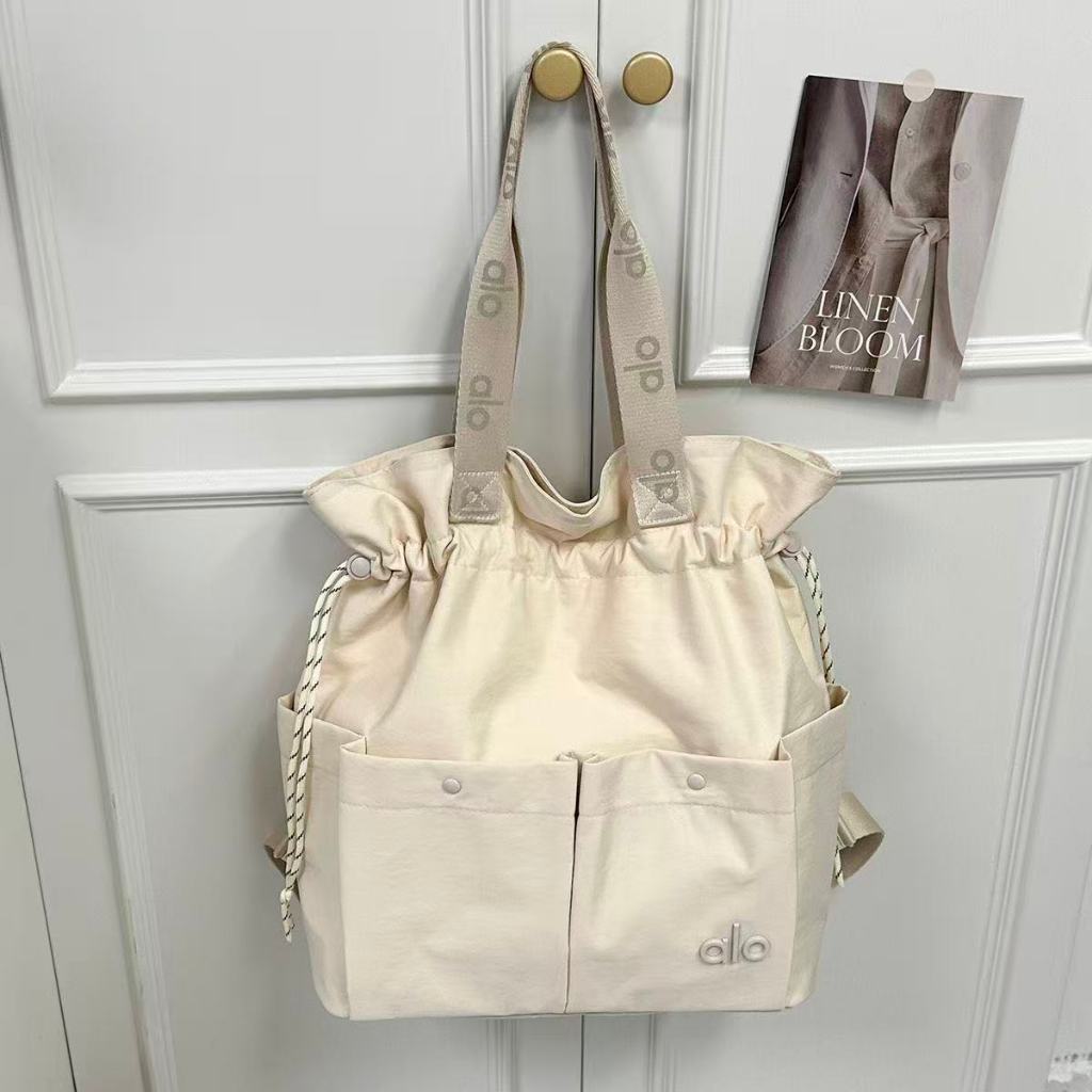 Alo Yoga single shoulder bag, crossbody bag, handbag