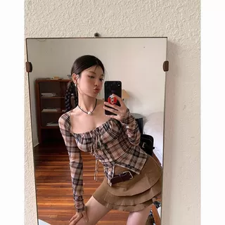 micki✨เสื้อยาวลายตารางคอสี่ สายรัดหน้า เอวรัด ผ้าตาข่าย ยืดหยุ่น ทรงสวยผอม