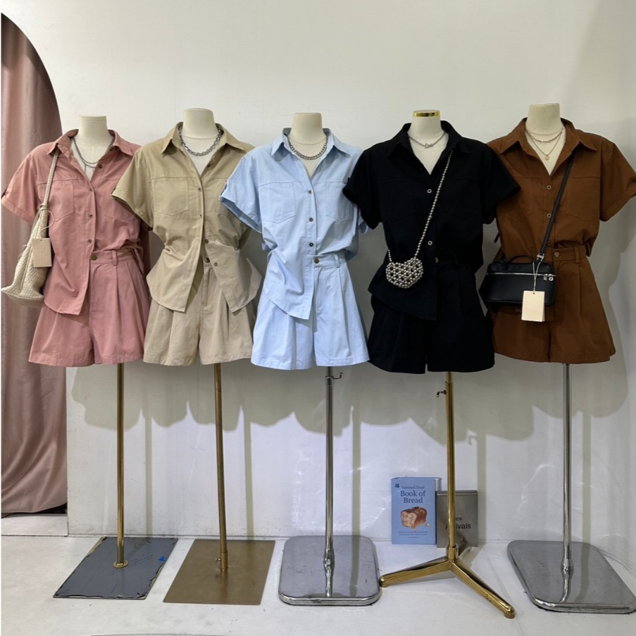 B724 | เซ็ตเสื้อเชิ้ตแขนสั้น + กางเกงขาสั้น  เซ็ตเดียวจบ ใส่ง่ายแต่ดูมีสไตล์มาก เสื้อเชิ้ตแขนสั้นทรงสวย