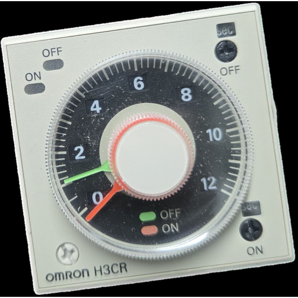 OMRON TYPE H3CR-F8N 24V