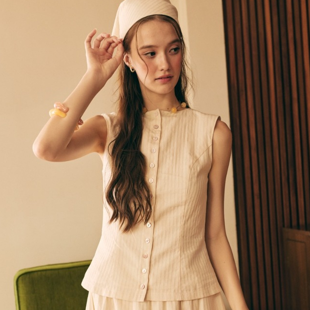 lookbookpetite x junejune | the gallery top (adult) สี ivoire