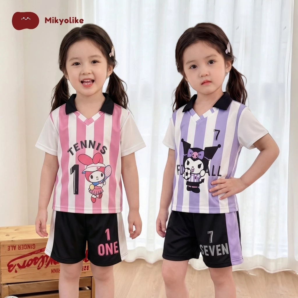 2-12 ปี ชุดสูทเด็กผู้หญิงแฟชั่น เสื้อแขนสั้นกางเกงขาสั้น พิมพ์ลายการ์ตูนน่ารัก ระบายอากาศ สองชิ้น ใส่สบาย สไตล์เกาหลี
