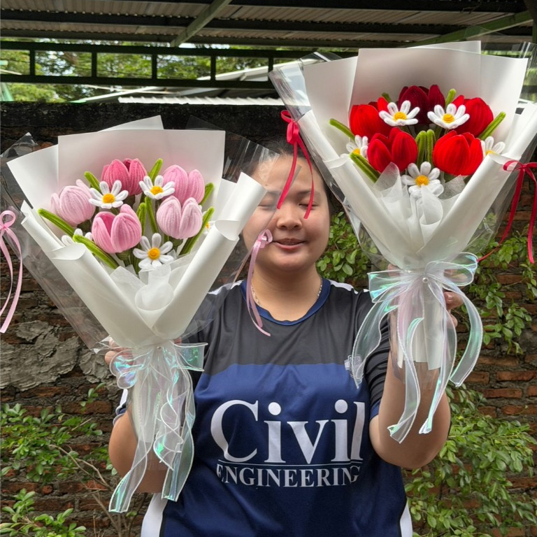 ช่อรวมดอกทิวลิปกลมช่อขนาดกลาง ช่อดอกไม้ลวดกำมะหยี่ มีส่งด่วน ของขวัญวาเลนไทน์ วันครบรอบ ดอกไม้ประดิษฐ์