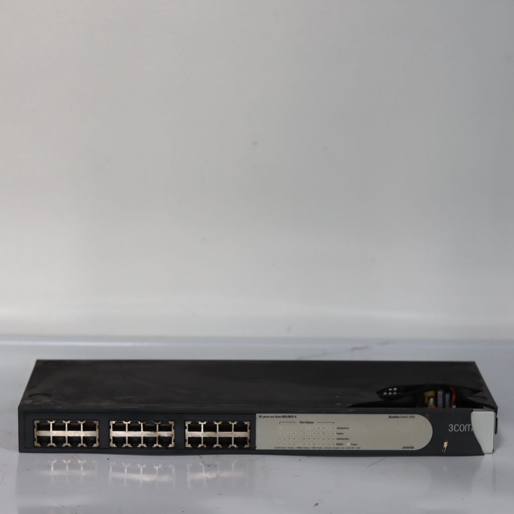 เครื่องบอดี้แตกแบบภาพใช้งานได้ 3Com Baseline Switch 2024 (รุ่น 3C16471B)