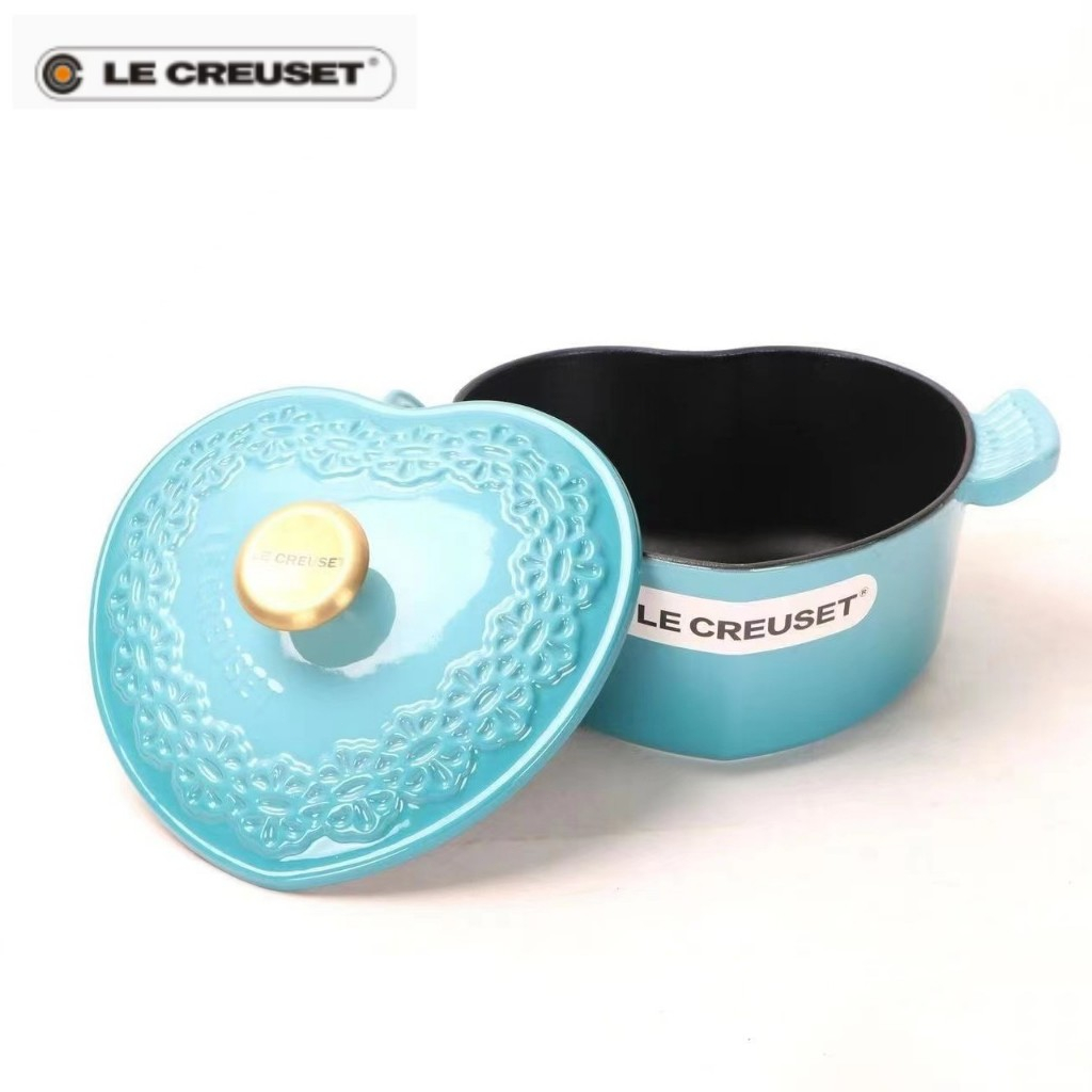 Le Creuset Heart-Shaped Pan Embossed Black Enamel Cast Iron Pan 20cm