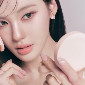 SUPERMOM l LUMI MATTE CUSHION คุชชั่นสูตรแมตต์ สำหรับคนผิวมัน ผิวผสม ปกปิดระดับปานกลาง (15 กรัม) MADE IN KOREA