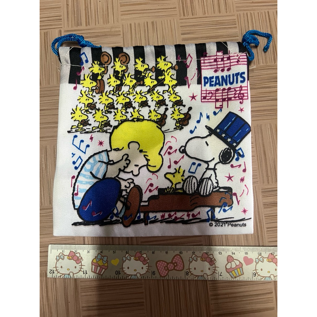 กระเป๋า Snoopy มือสอง