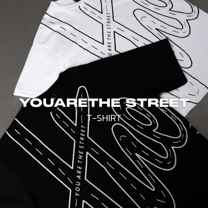 URTHE - เสื้อยืด แขนสั้น สกรีนลาย รุ่น YOUARETHE STREET