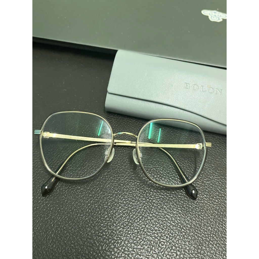 กรอบแว่นตา Bolon BA6039 B21
