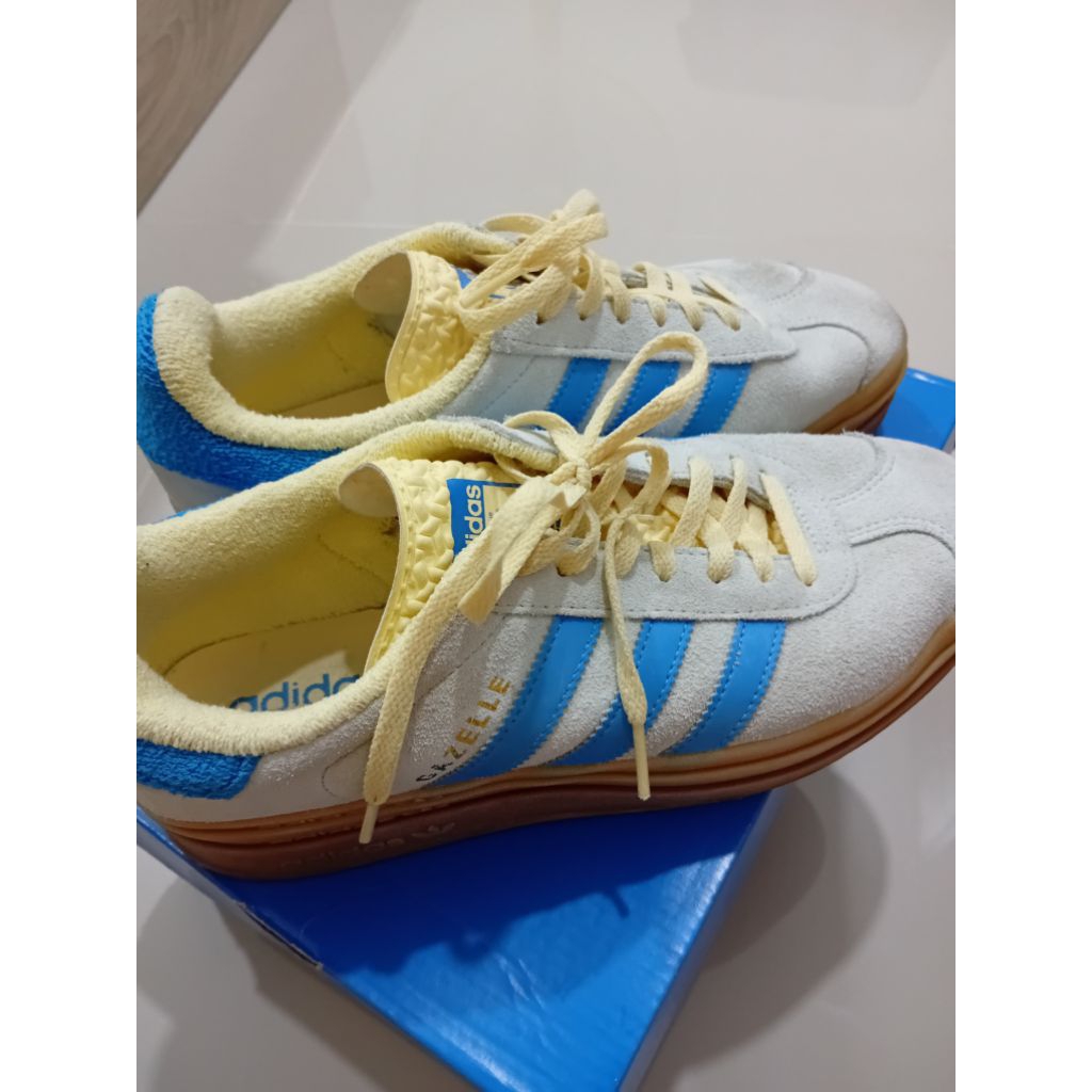 รองเท้ามือสอง adidas gazelle bold