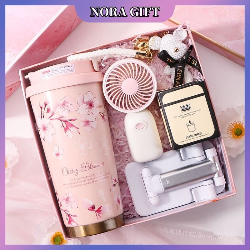 ชุดกล่องของขวัญวันเกิดสีชมพู เหมาะสำหรับการขอบคุณคุณครูและงานเลี้ยงรุ่น พร้อมถุงของขวัญและการ์ด