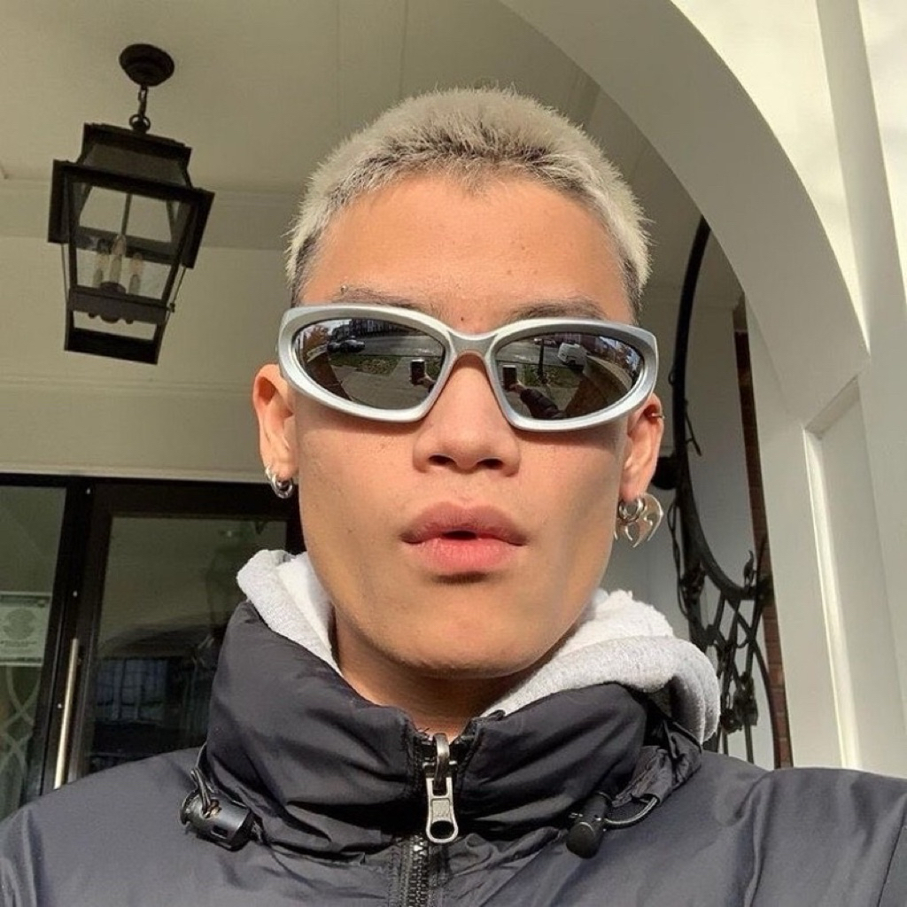 แว่นตากันแดดแฟชั่น run club