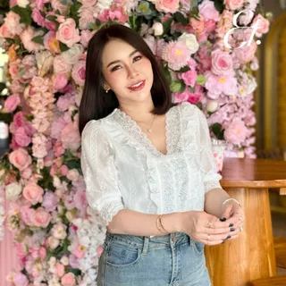 Everything2019 - เสื้อคอวีระบายลูกไม้ทั้งตัว มีซับใน ผ้าลูกไม้พรีเมี่ยม (6169-1)