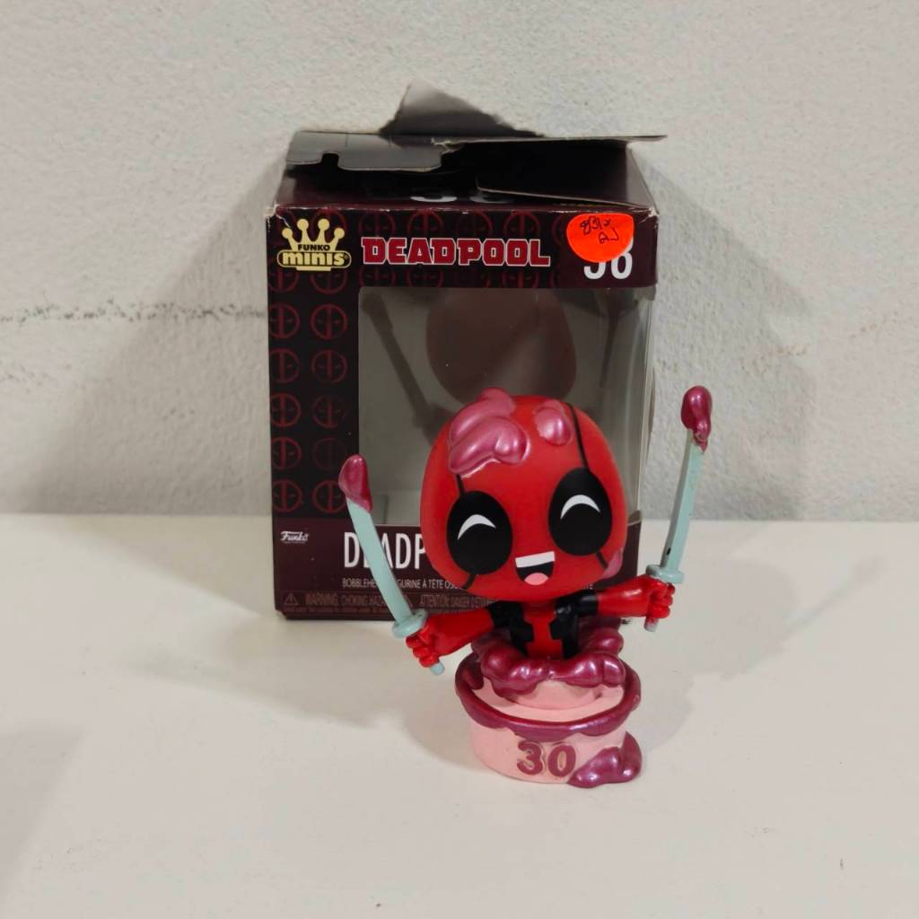 Anime FIGURE-การ์ตูน -Action Figure-โมเดลเดดพลู-Marvel 3D-Deadpool-