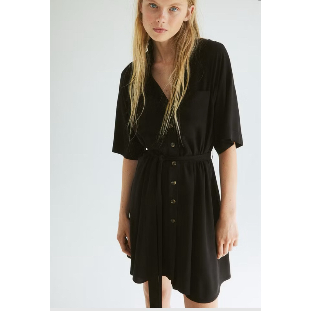 ส่งต่อ H&M Woman Tie-belt shirt dress