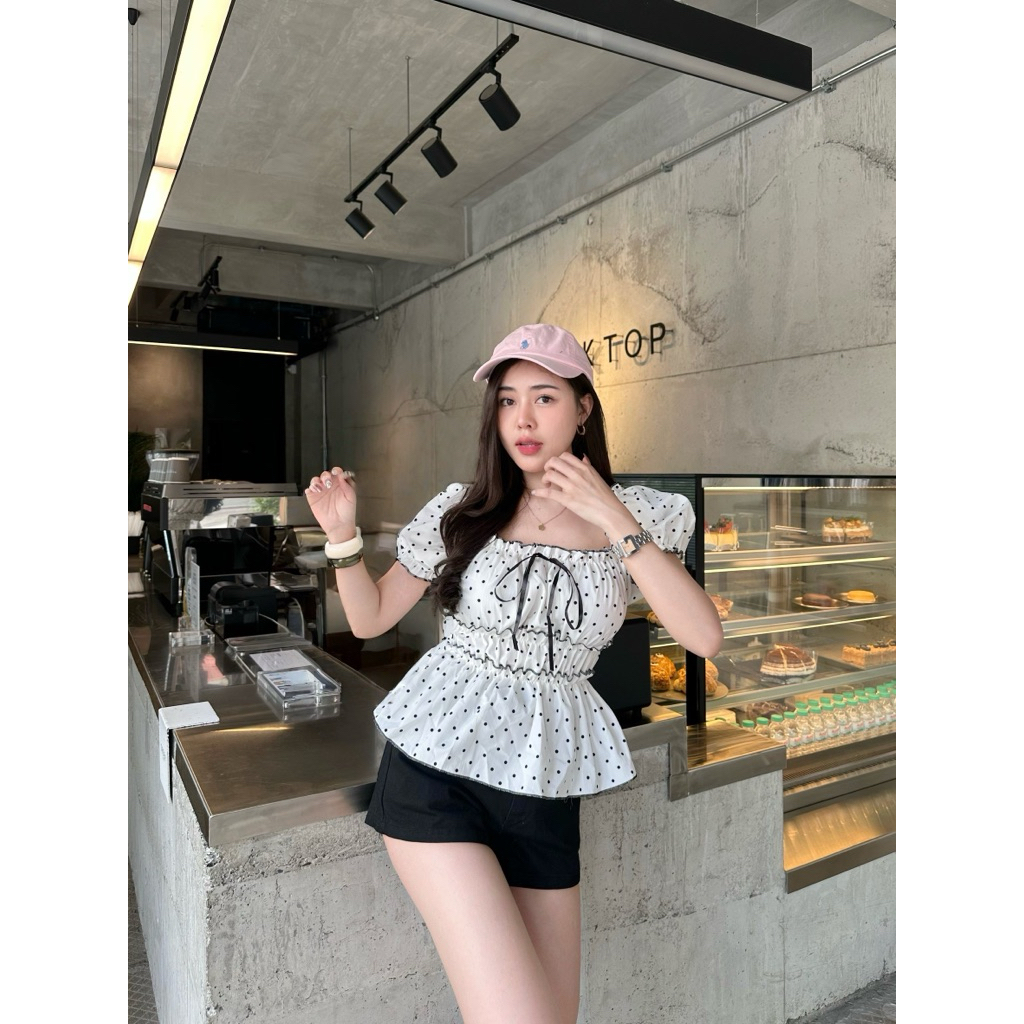 เสื้อแขนตุ๊กผูกโบว์มี2ไซส์อก30-52(รหัสJ59)ทรงสวย ใส่แล้วหุ่นสวยสุดๆ งานใหม่ล่าสุด
