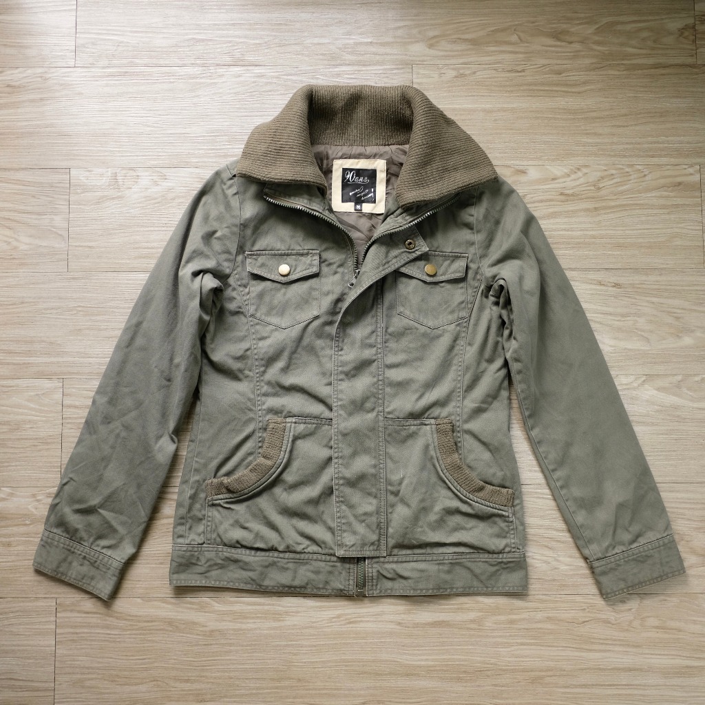 90 ans เสื้อแจ็คเก็ต แฟชั่นทหาร ผู้หญิง ผ้าคอตตอน สีเขียวขี้ม้า เฟด ไซส์ M (สินค้ามือสอง สภาพดี)