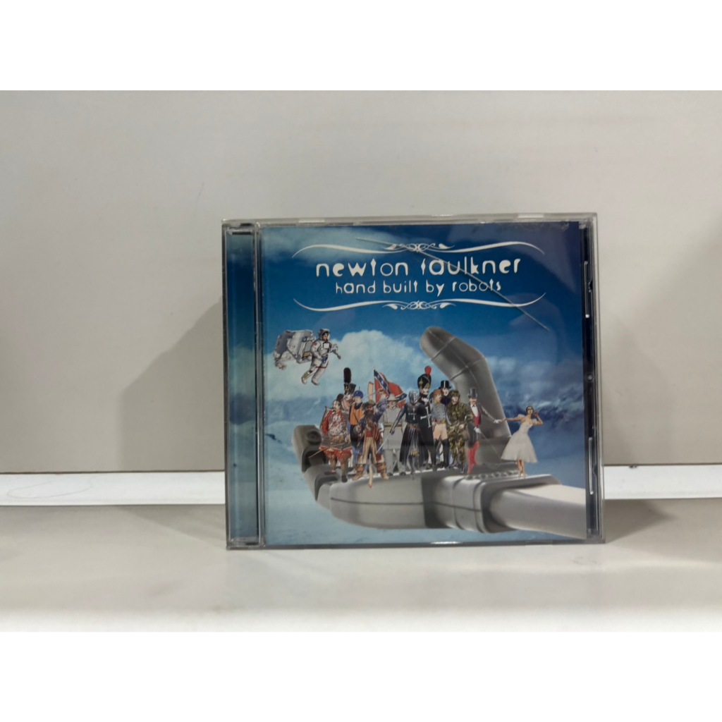 1 CD MUSIC  ซีดีเพลงสากล    newton taulkner hand built by robots    (K9J5)