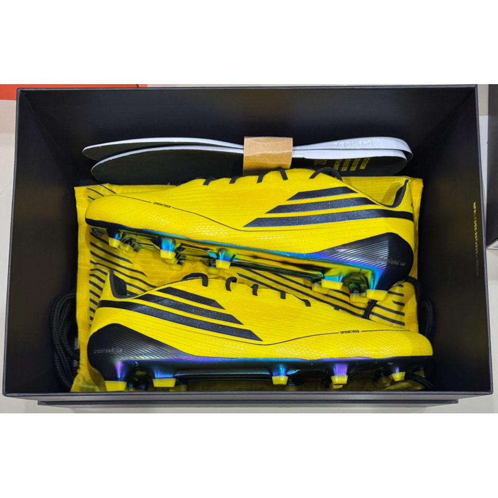 F50 ELITE FG 2010 limited ราคาป้าย12,000 ไซร้ 44.5/285 รองเท้ามือ2 สภาพ 99% ของแท้💯%