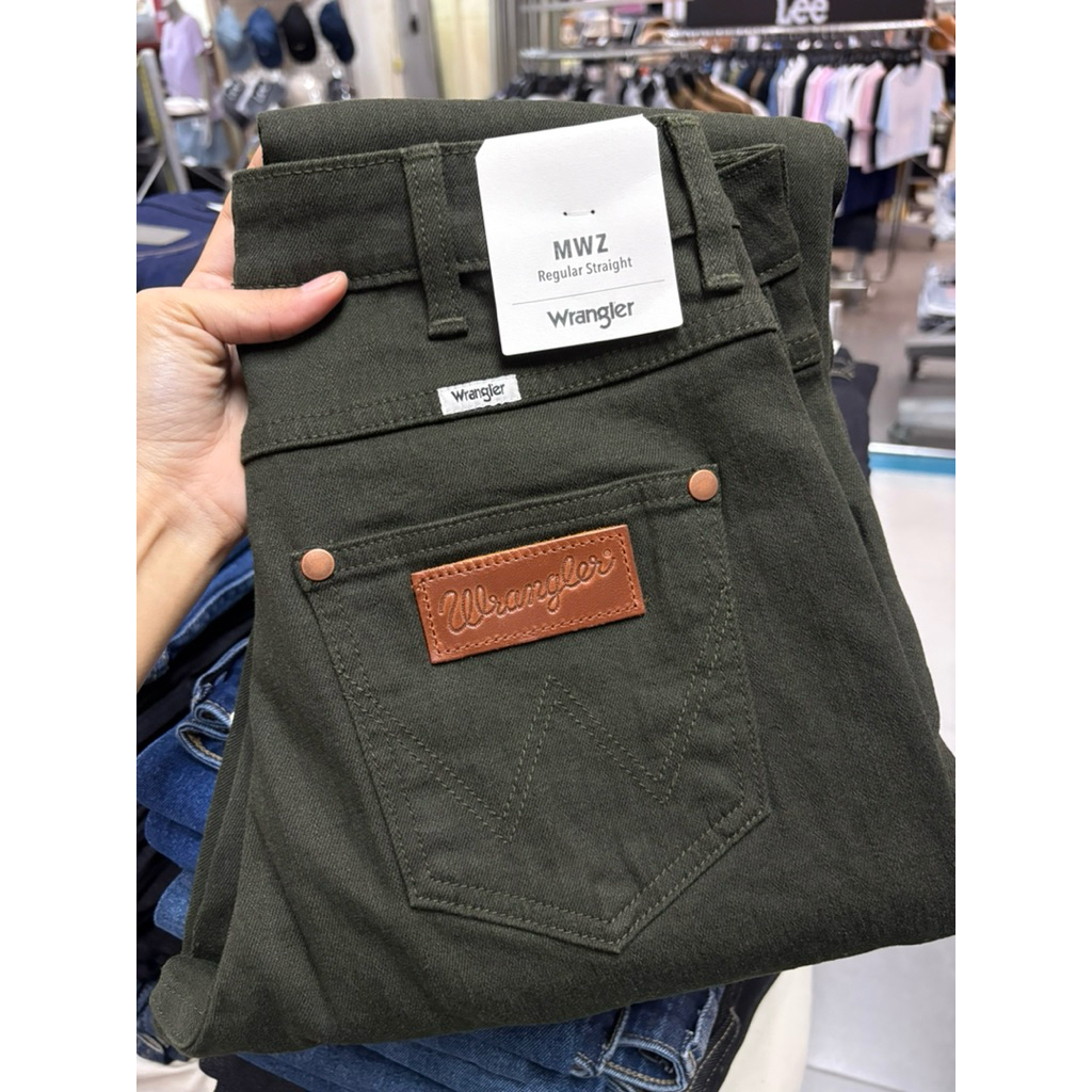 Wrangler กางเกงยีนส์ผู้ชาย MWZ F125MMWZF13 เอวกลาง กระบอกตรง