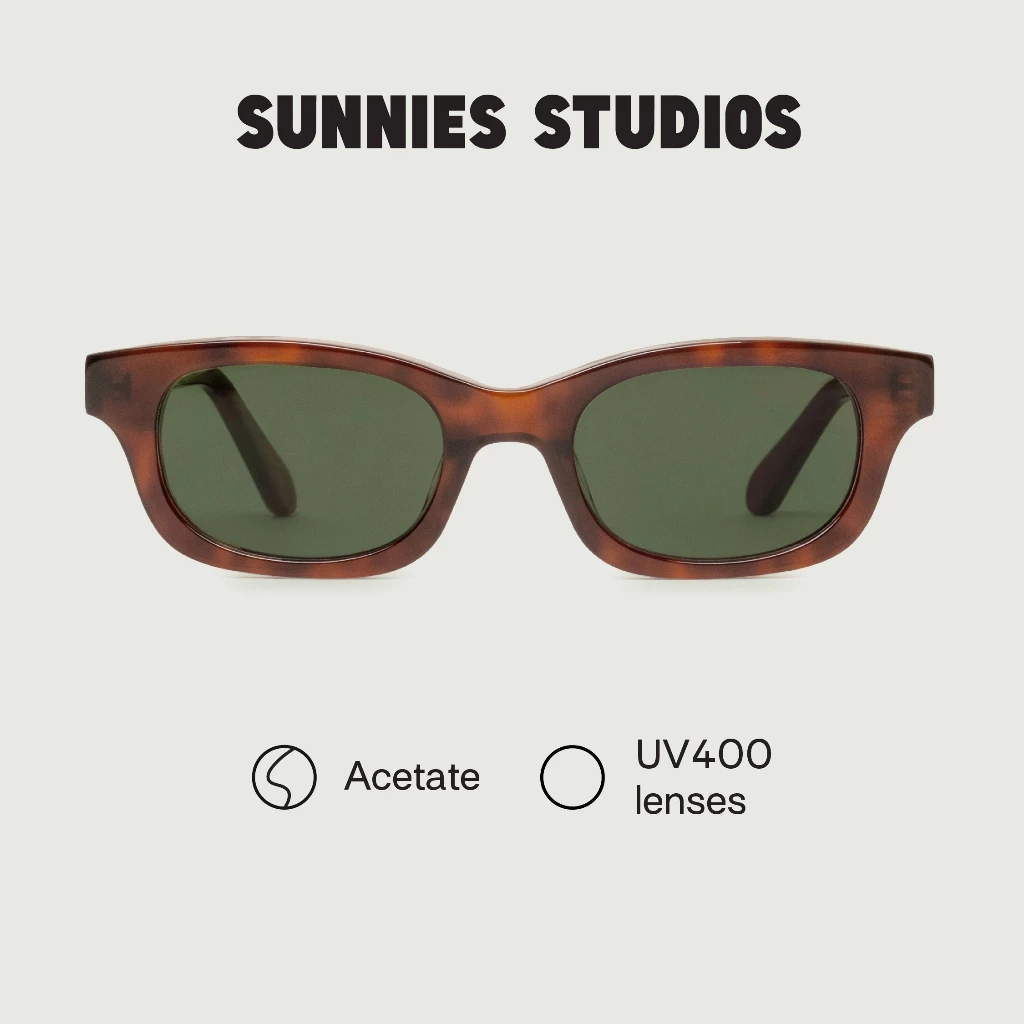 Sunnies Studios Dane (แว่นกันแดดทรงสี่เหลี่ยม สำหรับยูนิเซ็กส์)