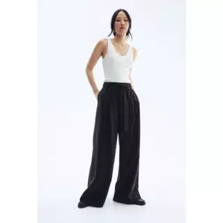 H&M(เอชแอนด์เอ็ม) กางเกงทรงมีเข็มขัดกว้าง Women Wide tie-belt trousers 1290779_2