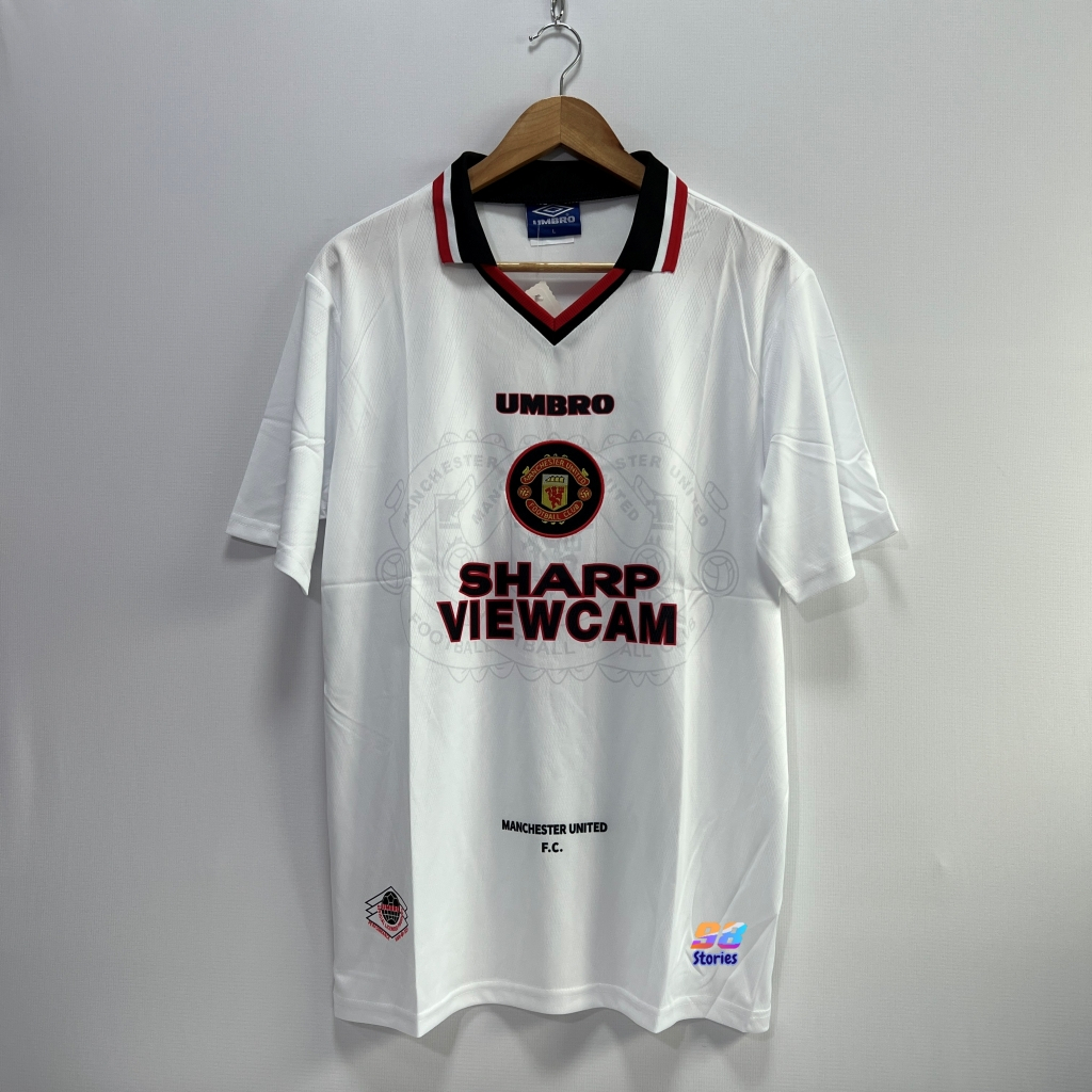 เสื้อบอลย้อนยุค แมนยู 1996 เยือน ขาว