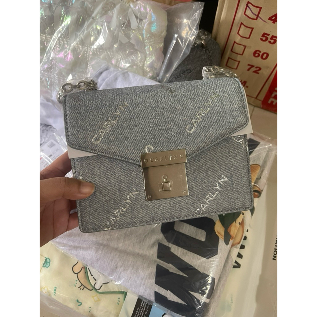 พร้อมส่ง Carlyn Sale ขอดูเพิ่มเติมได้