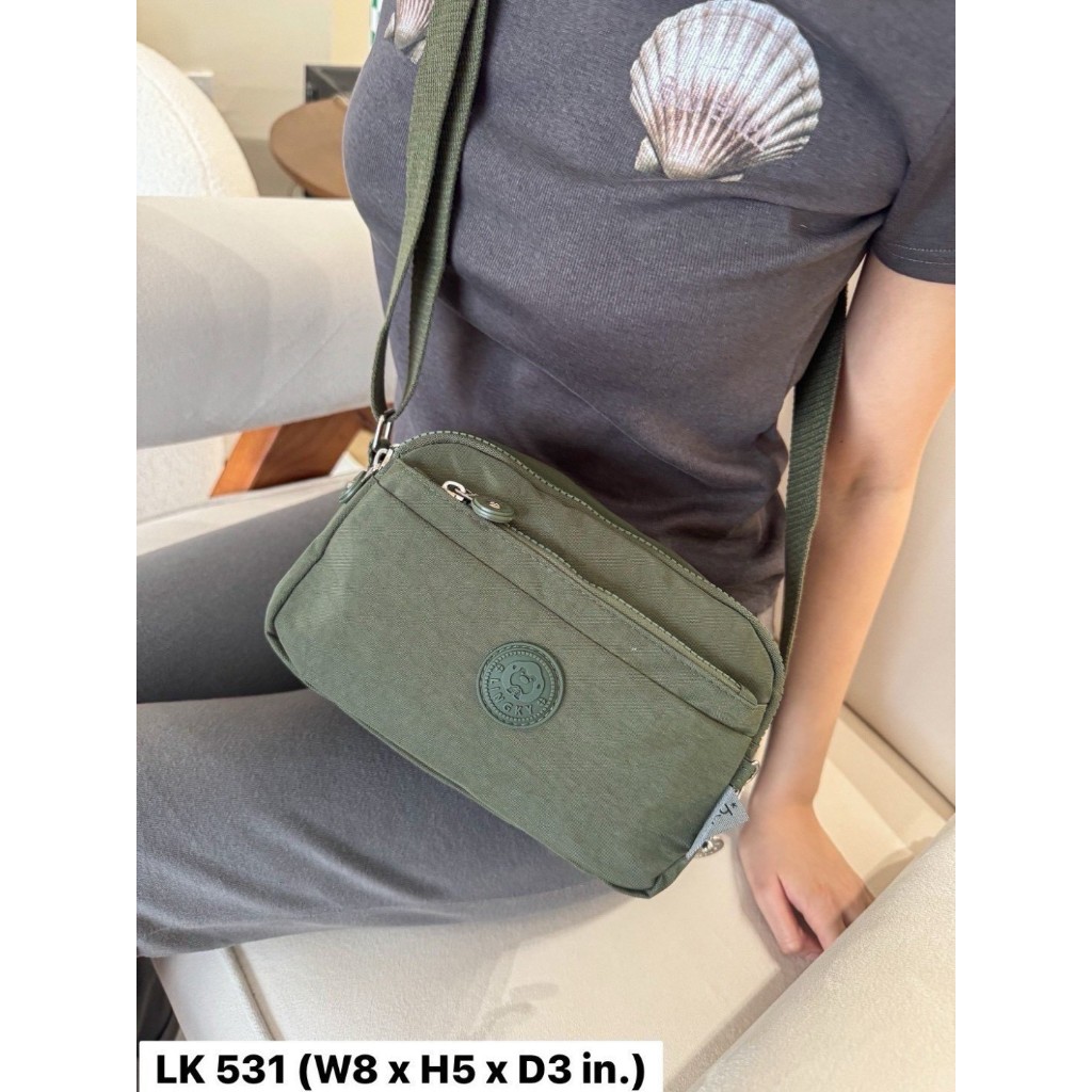 LK กระเป๋าสะพายข้าง ผ้าร่มขนาด 8 นิ้ว มีทั้งหมด 4 ซิป กระเป๋าสไตล์คิปลิ้งค์ ทรงสปอร์ต มีหลายสี ( LK-531)