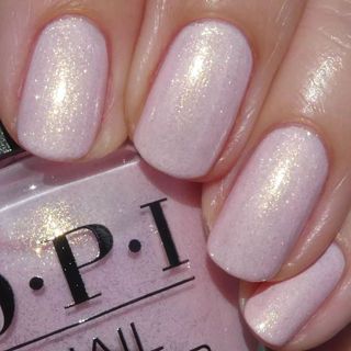 พร้อมส่ง OPI - Merry & Ice ยาทาเล็บ สีชมพูเบจอ่อนๆมุกๆ มีชิม…