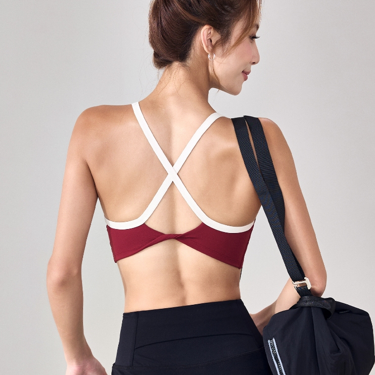 FitYoga สายรัดไหล่บาง ๆ ยอดนิยมที่ตัดกันความงามของกีฬากลับสำหรับผู้หญิงฤดูร้อนข้ามเสื้อกั๊กโยคะสั้นฟิตเนส - รูปที่ 2