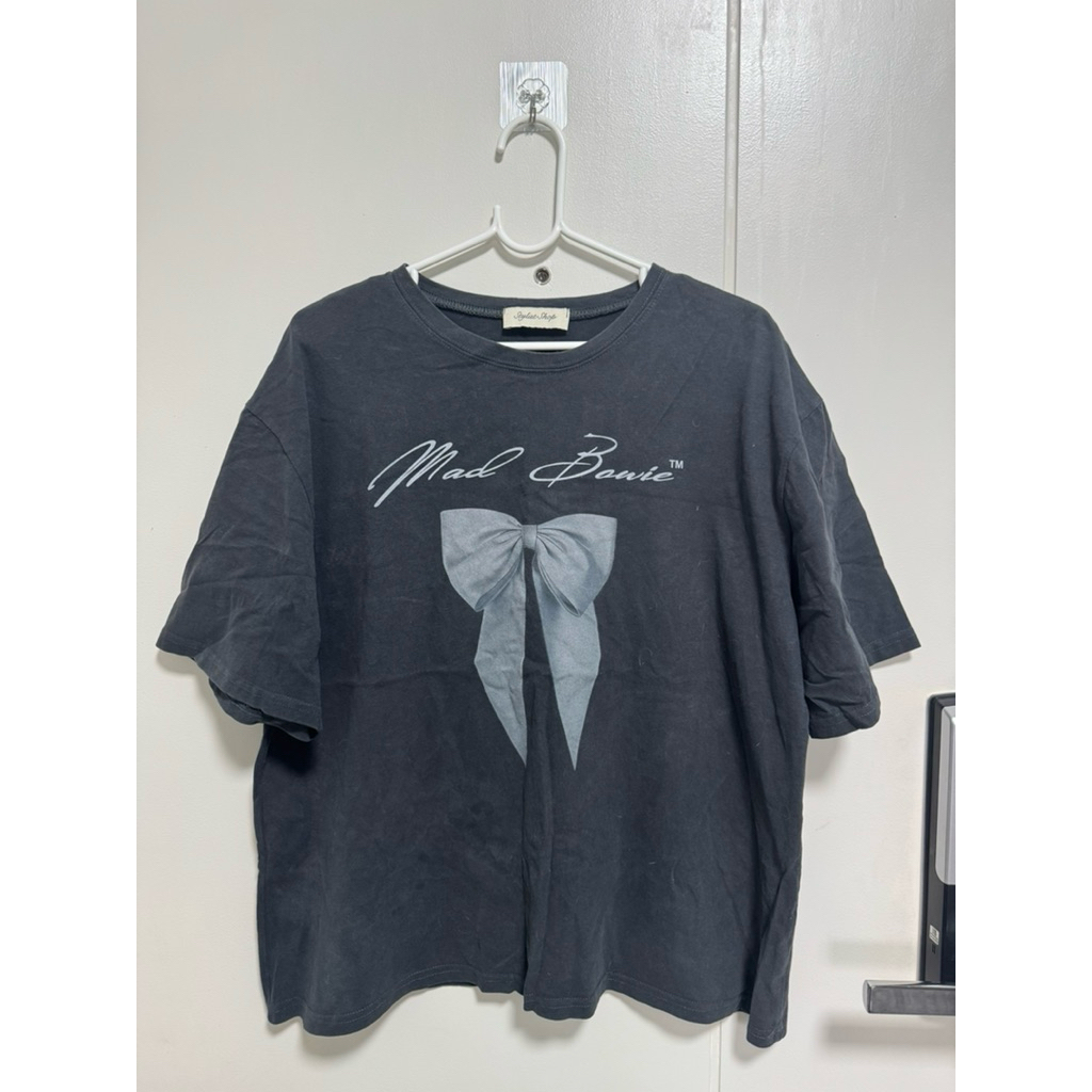 Stylist shop : เสื้อยืดมือสอง oversize