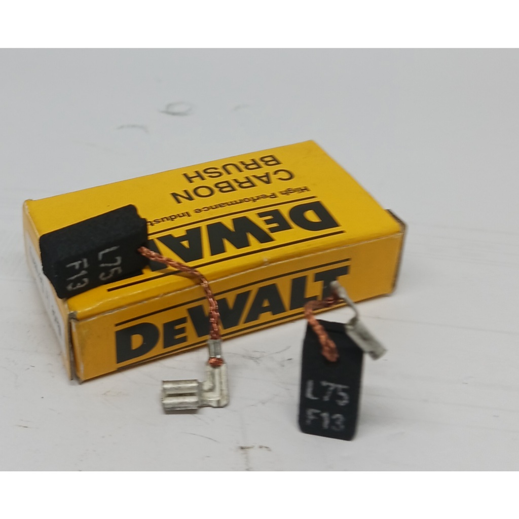 DEWALT แปรงถ่าน สว่านโรตารี่ รุ่น D25132 D25033 D25032 D25144 D25143 (N418049)