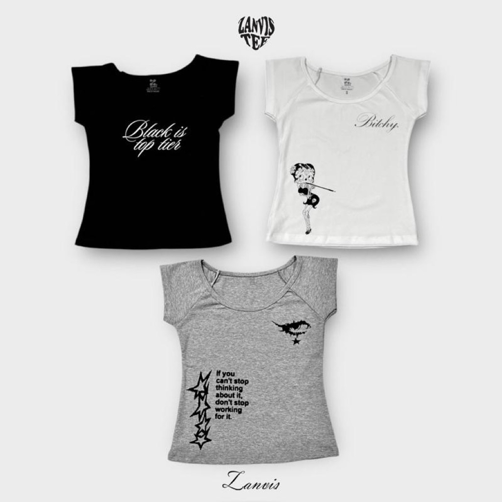 (Zanvis )เสื้อปาดไหล่แขนสั้น(top off shoulder)สกรีนลาย ผ้าคอตตอลยูนิ ยืดเยอะ